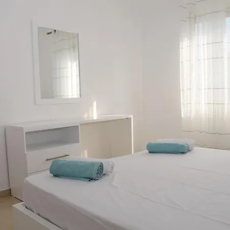 Elin - 85 Vlorë